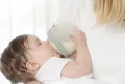 KIDSME Oval Feeding Bottle With Extra Nipple Green 13 KIDSME Oval Feeding Bottle With Extra Nipple Green -Baby Product Shop image 1257