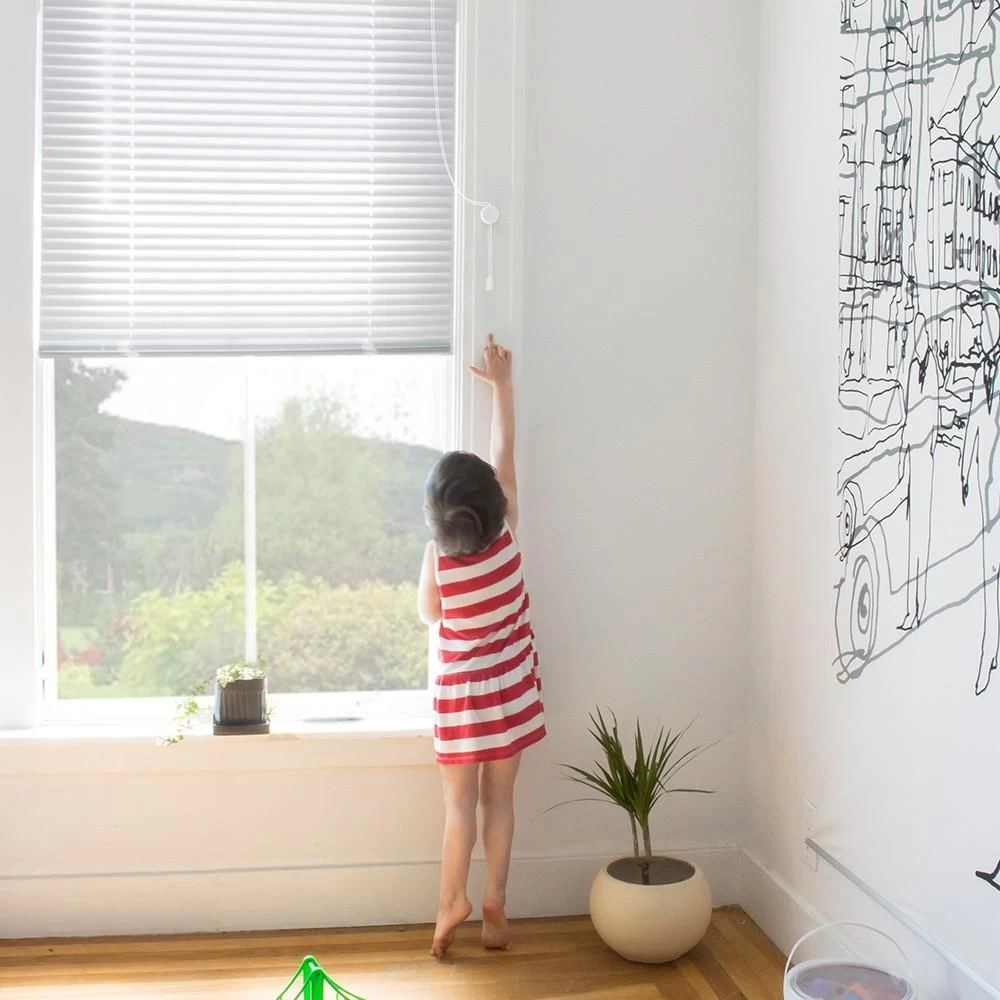 BINK Bink Up & Away, Magnetic Blind Cord Safety 3 BINK Bink Up & Away, Magnetic Blind Cord Safety - Image 3