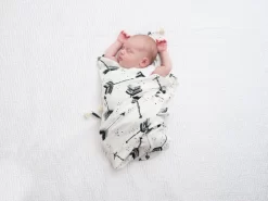 LA MILLOU BAMBOO SWADDLE FRINGE - KING SIZE - MOONLIGHT SWAN -Baby Product Shop image 1690